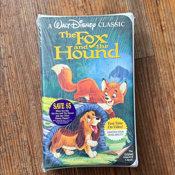 Sealed! Disney The Fox and the Hound VHS - Blue and Orange Cover